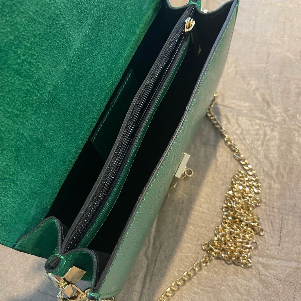 Viola Castellani Green Leather Chain Bag purse. - Picture 7 of 7